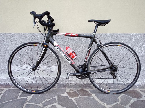 Bici corsa merida scultura - da,